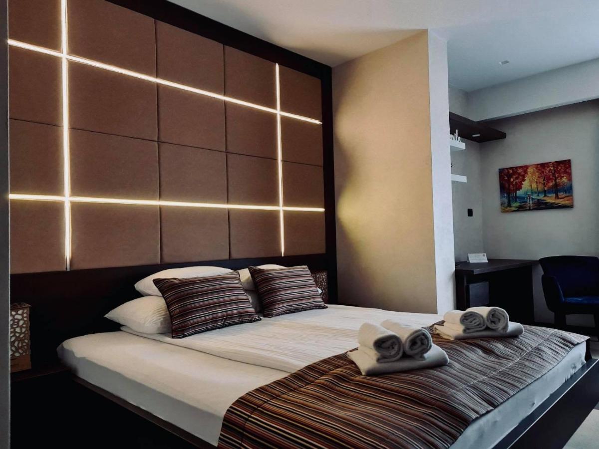 Carpe Diem Boutique Hotel Зениця Екстер'єр фото
