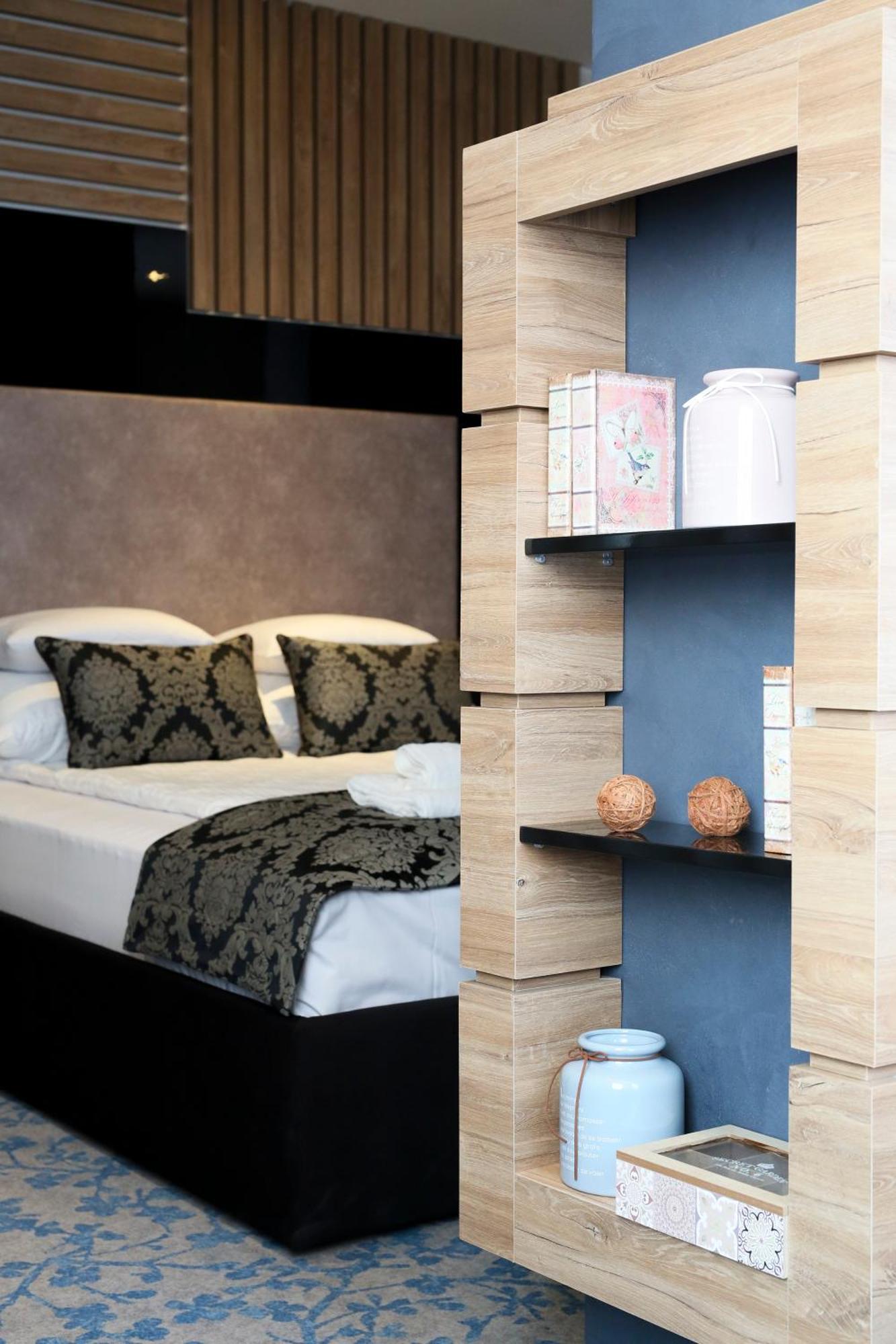 Carpe Diem Boutique Hotel Зениця Екстер'єр фото