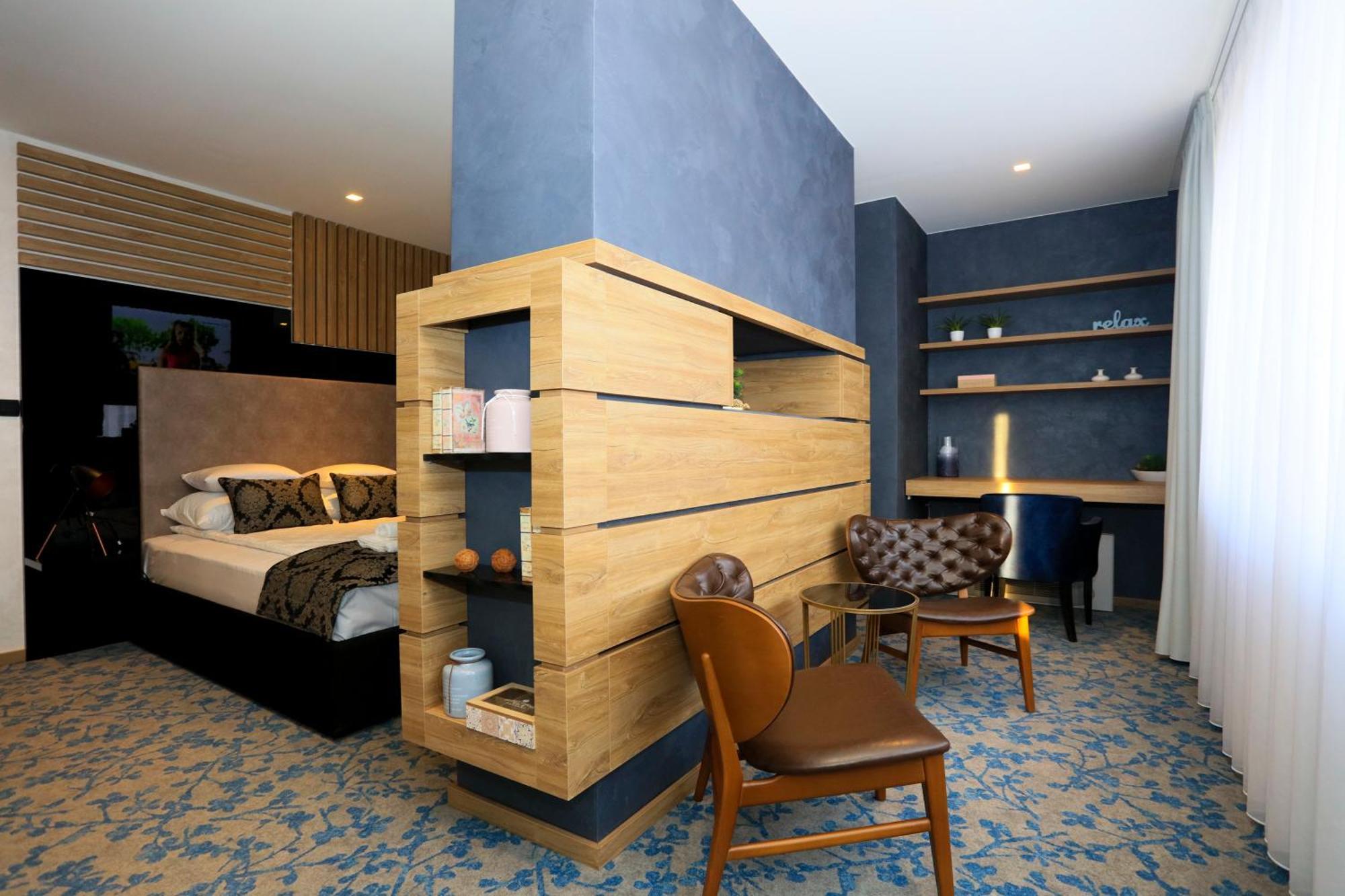 Carpe Diem Boutique Hotel Зениця Екстер'єр фото