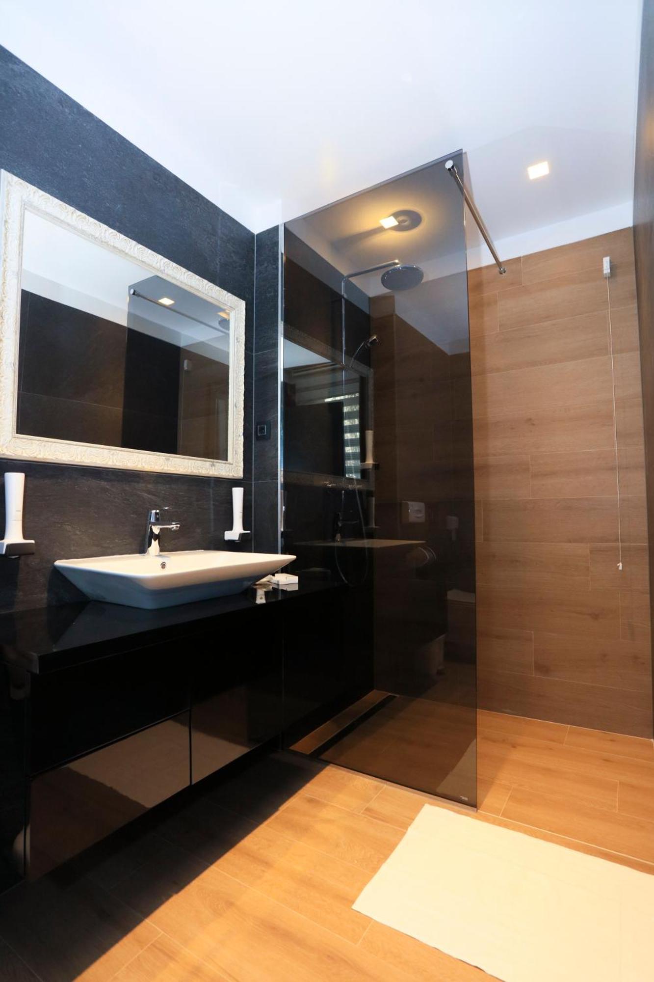 Carpe Diem Boutique Hotel Зениця Екстер'єр фото
