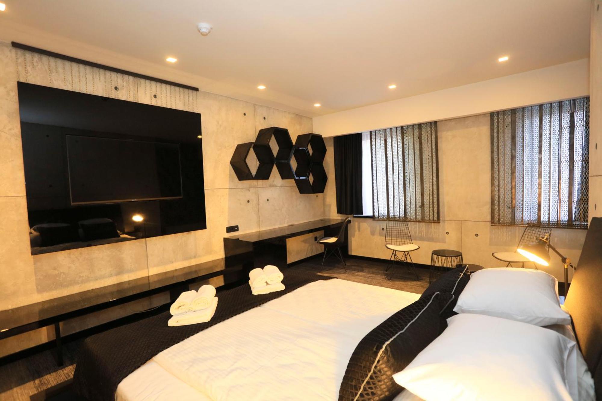 Carpe Diem Boutique Hotel Зениця Екстер'єр фото