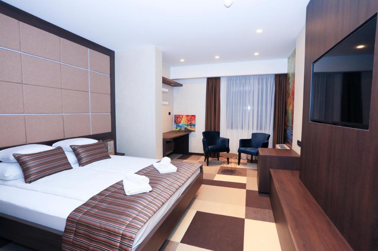 Carpe Diem Boutique Hotel Зениця Екстер'єр фото