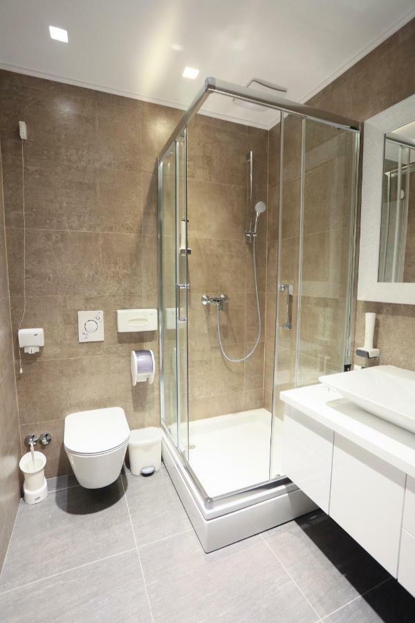 Carpe Diem Boutique Hotel Зениця Екстер'єр фото