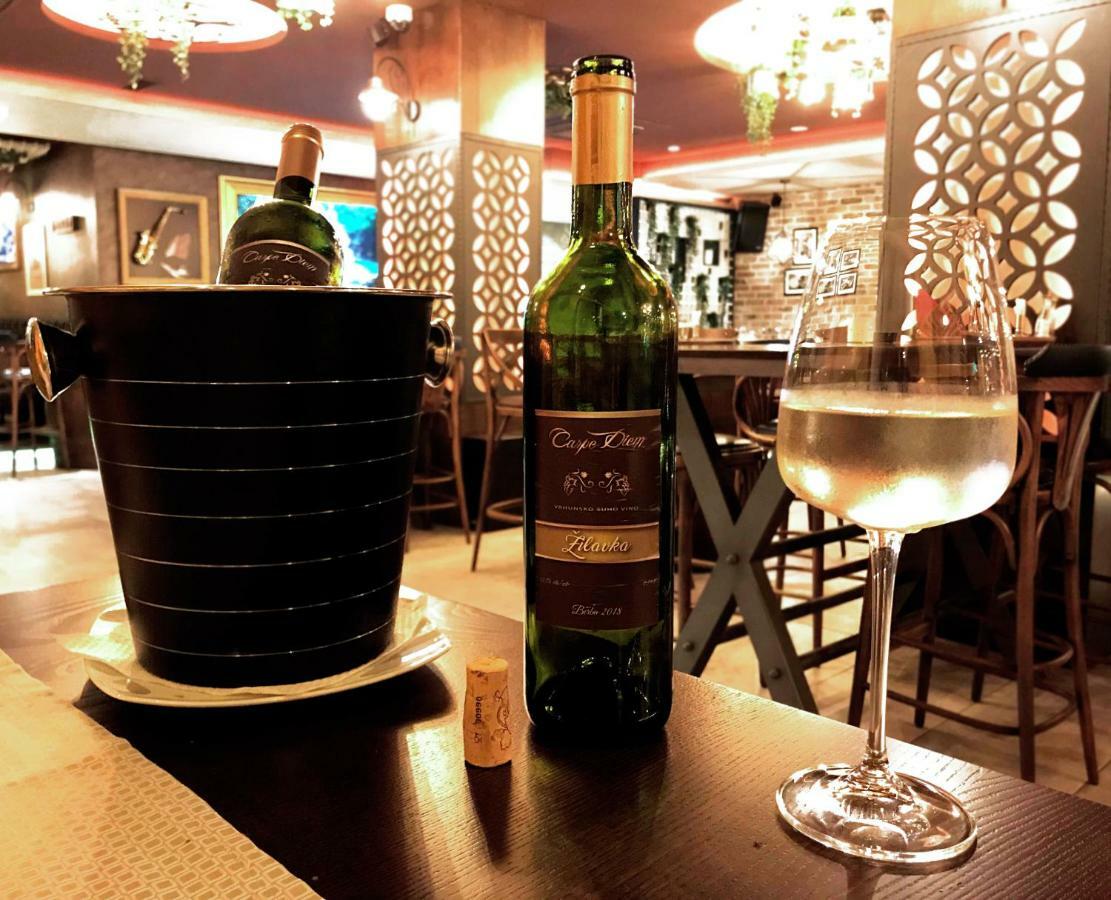 Carpe Diem Boutique Hotel Зениця Екстер'єр фото